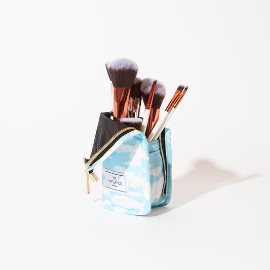 Cloudy Standing Brush Case and Pot